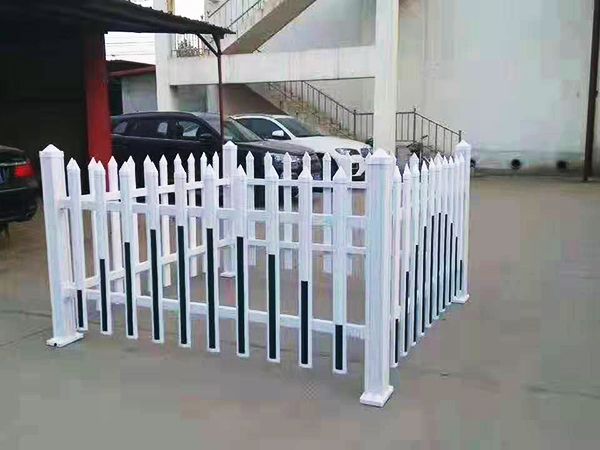 PVC护栏